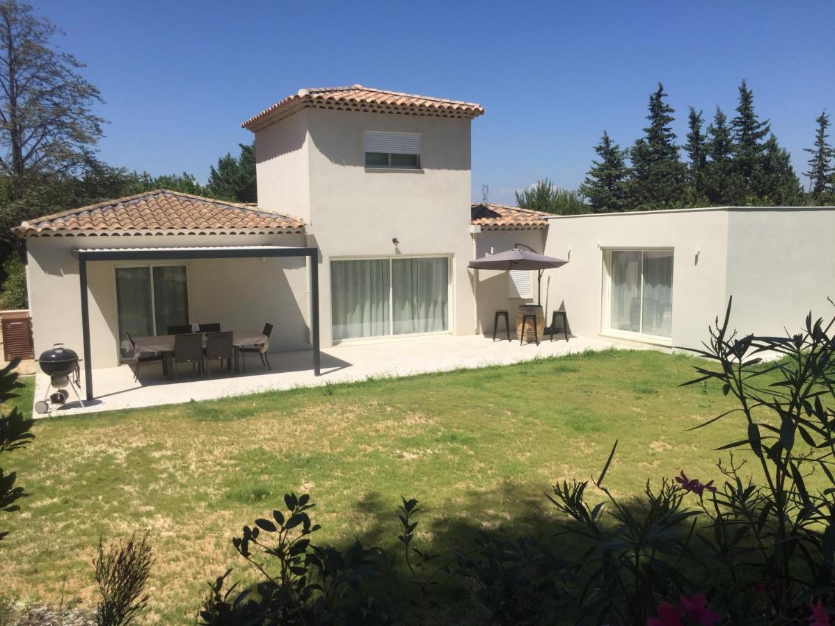 Chambre D Hotes Cabries Calas 5 Min Gare Tgv Aix Pole D Activites D Aix En Provence Et Arena Exterior foto